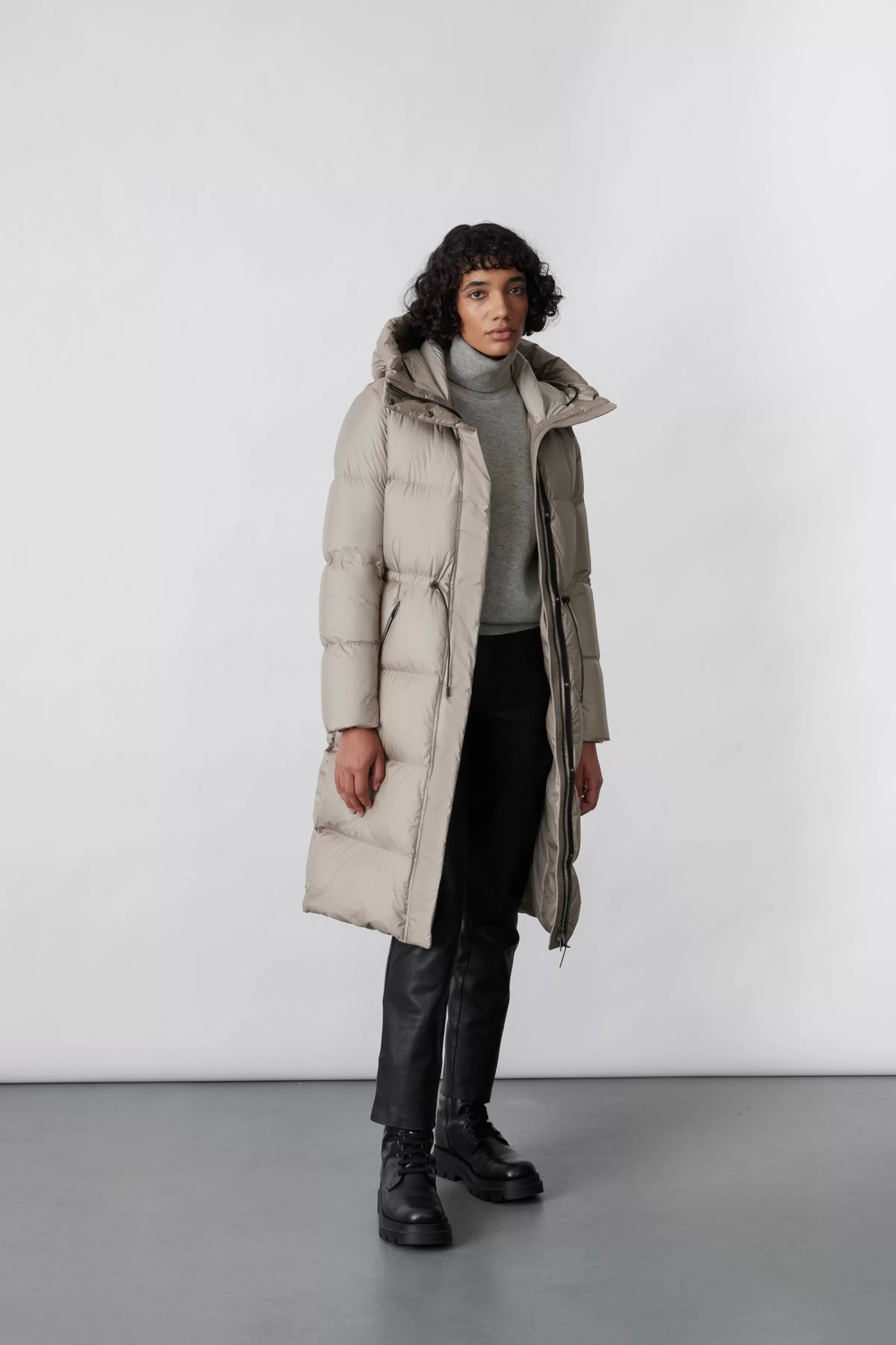 Ishani, Foil Shield Long Down Coat With Hood For Ladies | ® US | Mackage Online