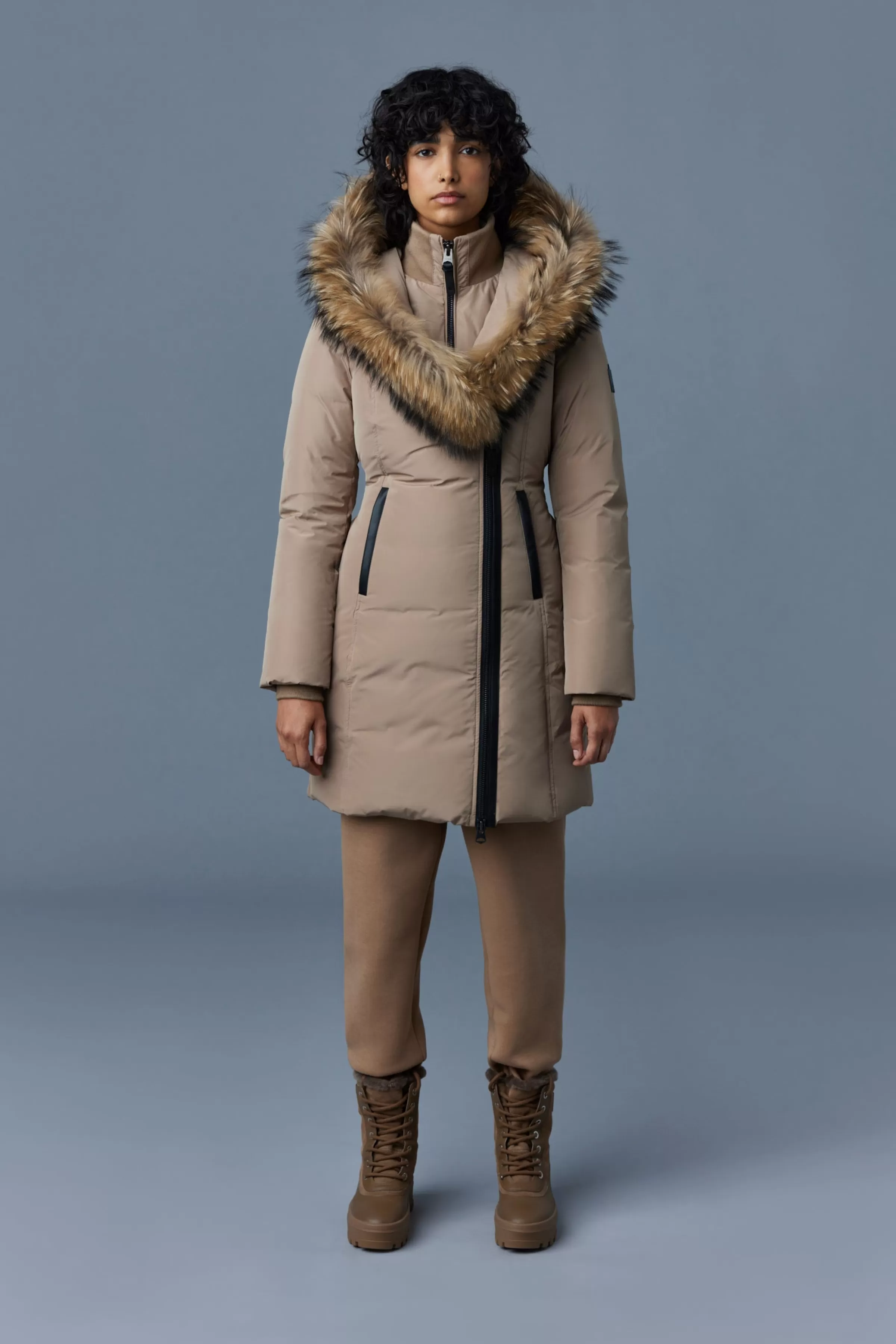 Kay, Down Coat With Natural Fur Signature Collar For Ladies | ® US | Mackage Best Sale