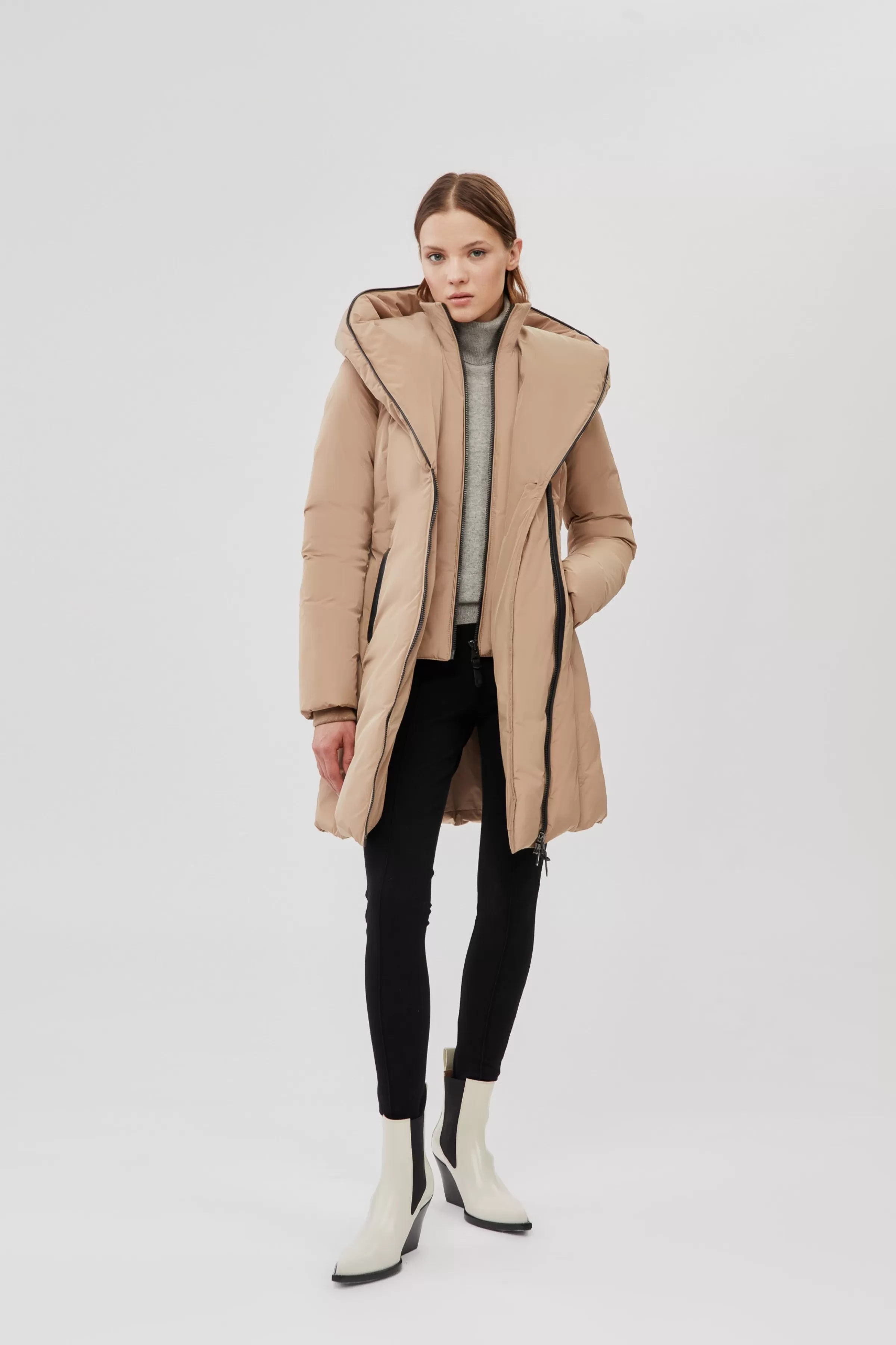 Kay, Down Coat With Signature Collar For Ladies | ® US | Mackage Clearance