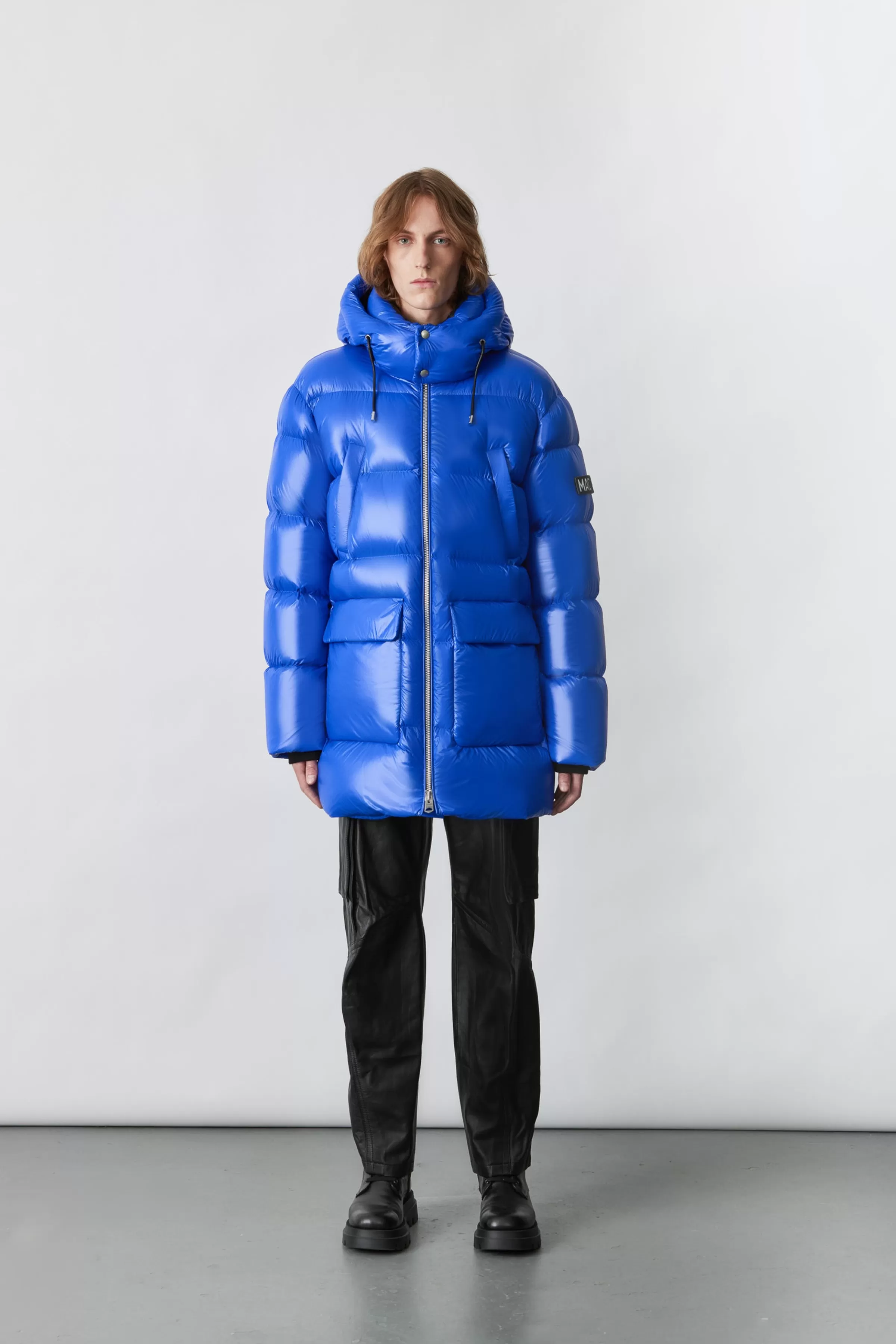 Kendrick, Lustrous Light Down Parka With Hood For Men | ® US | Mackage Sale