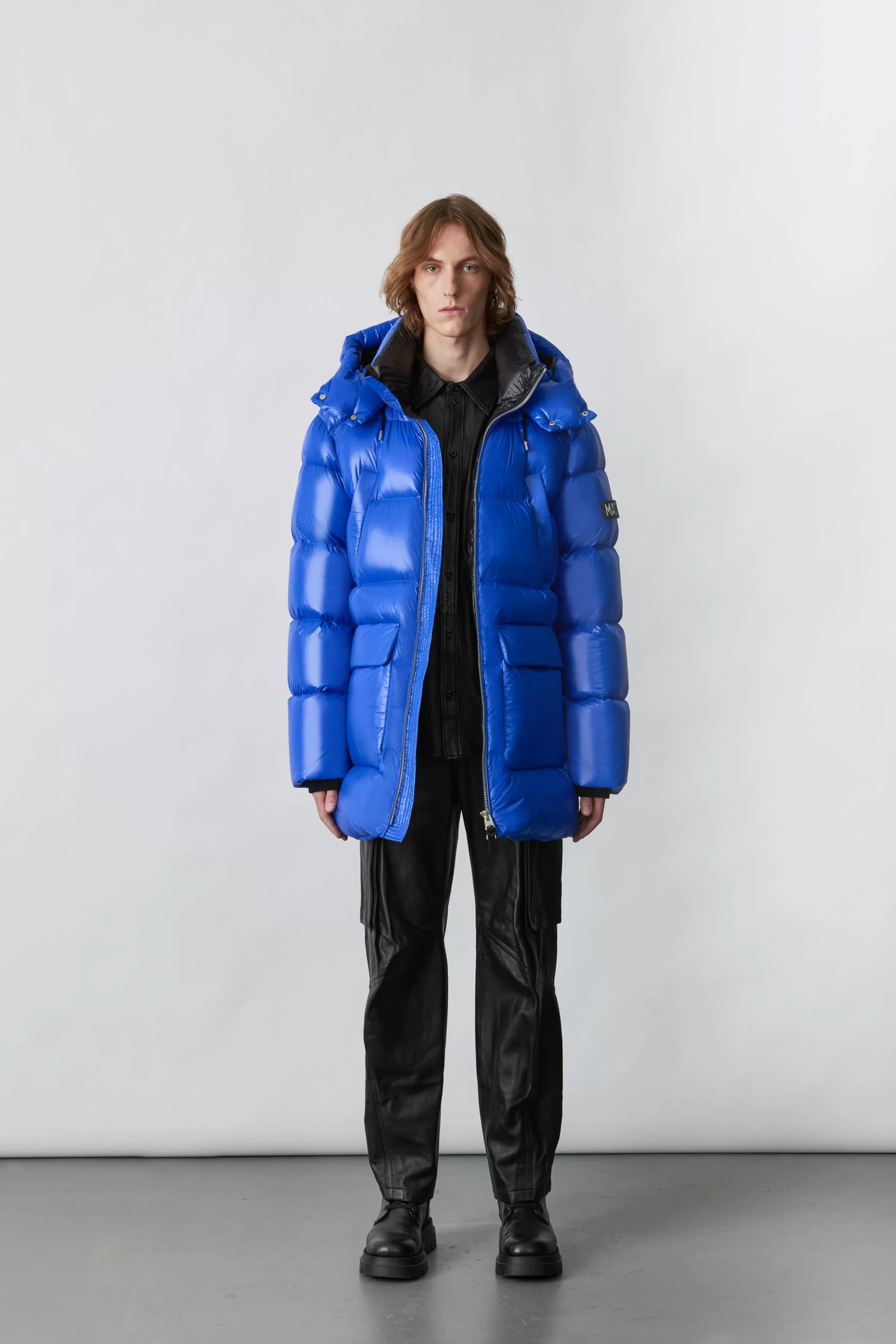 Kendrick, Lustrous Light Down Parka With Hood For Men | ® US | Mackage Sale