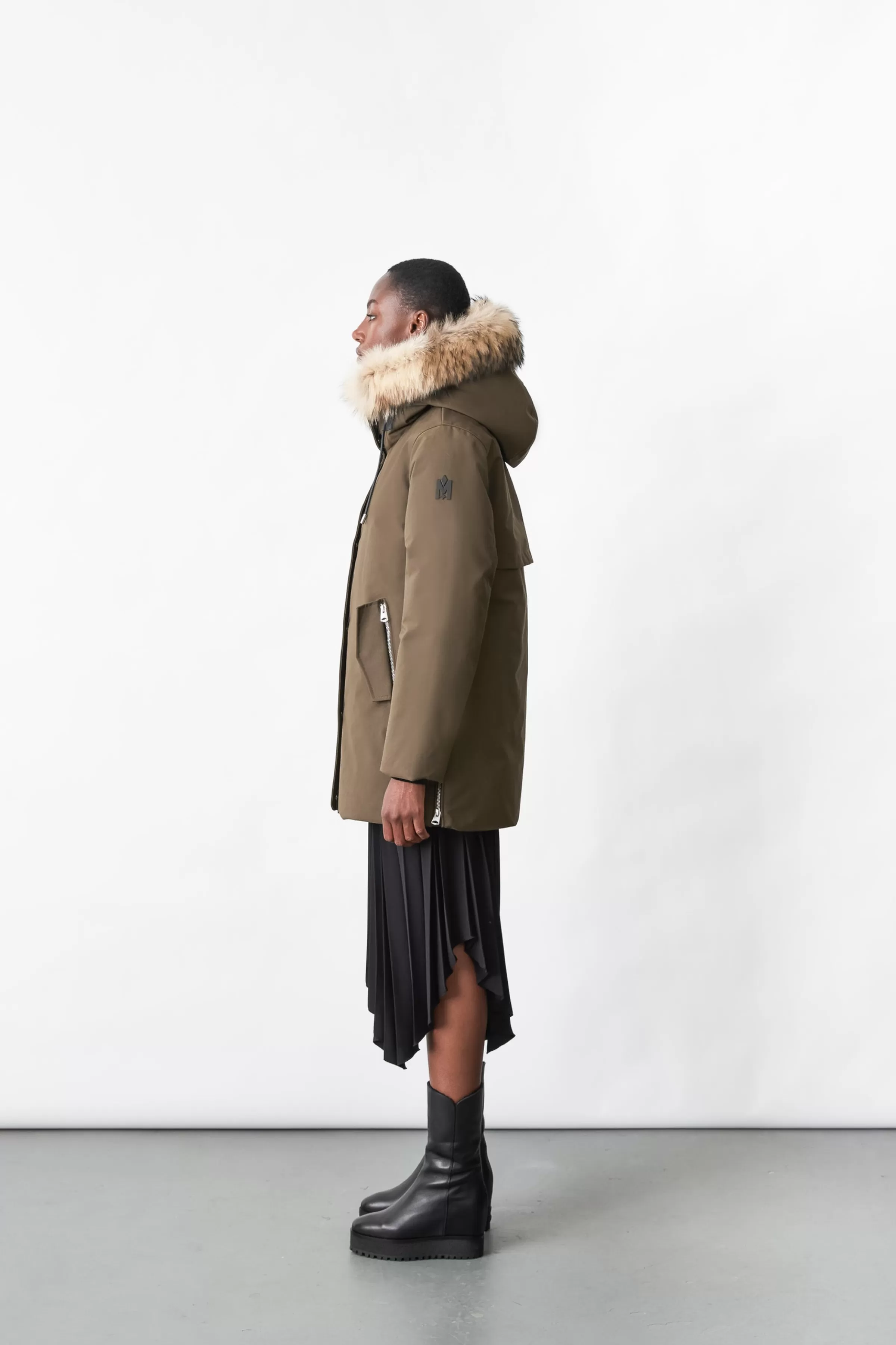Kinslee, 2-in-1 Oversized Down Parka With Bib And Natural Fur For Ladies | ® US | Mackage Outlet
