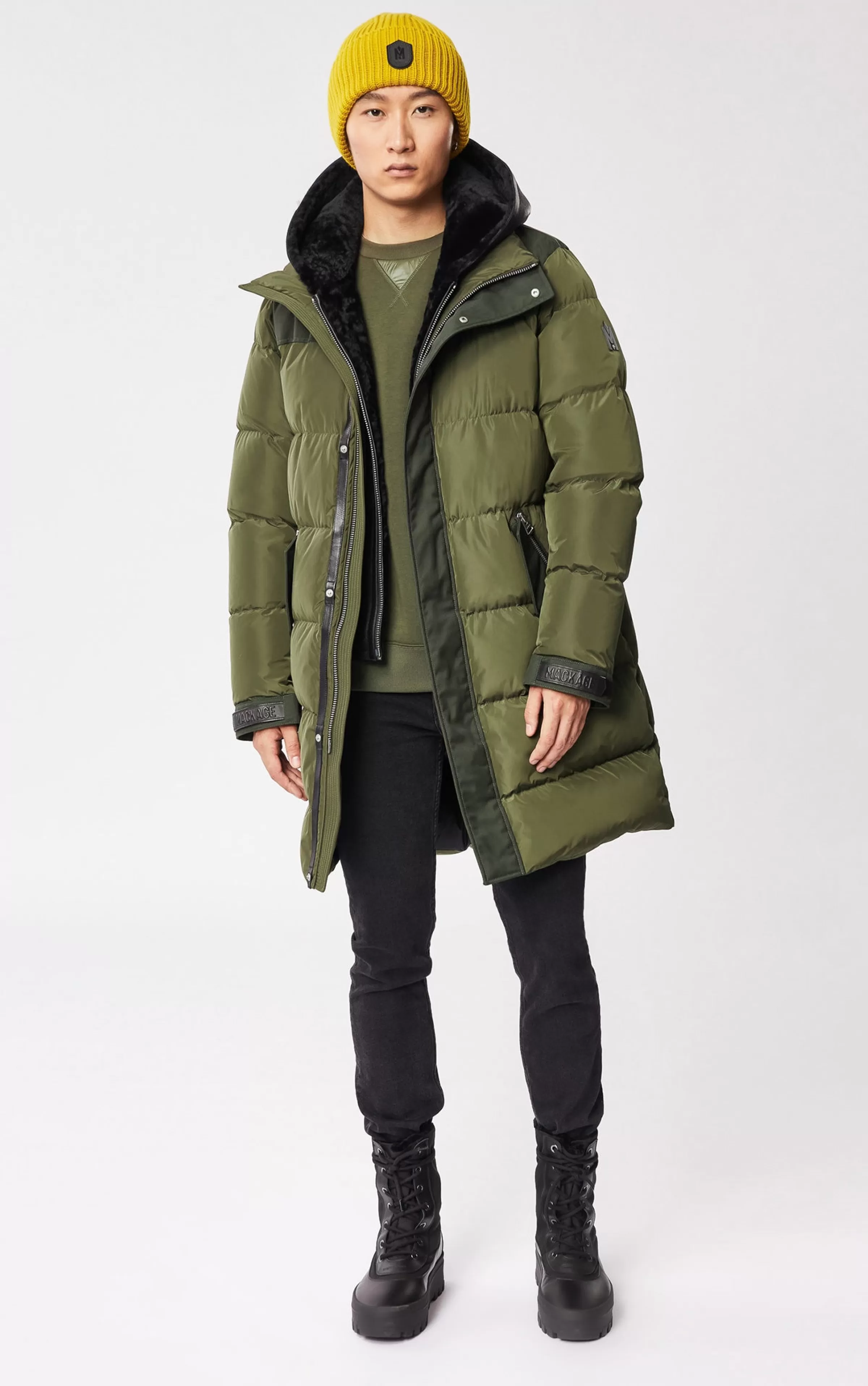 Reynold, Down Coat With Removable Shearling Bib And Hood For Men | ® US | Mackage Best Sale