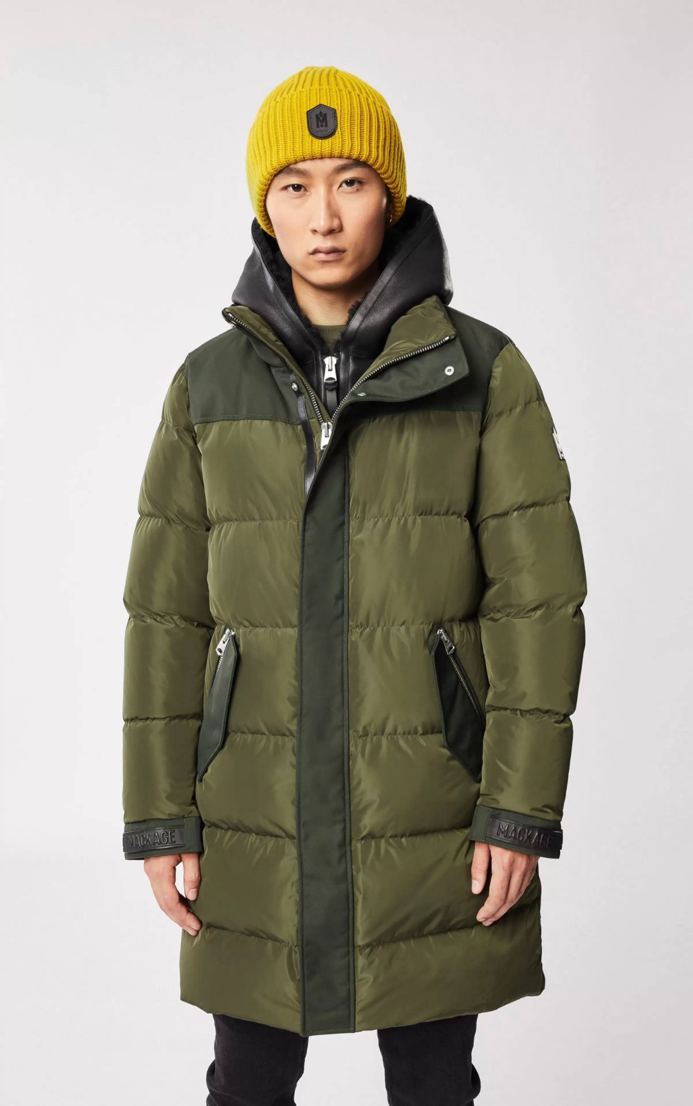 Reynold, Down Coat With Removable Shearling Bib And Hood For Men | ® US | Mackage Best Sale