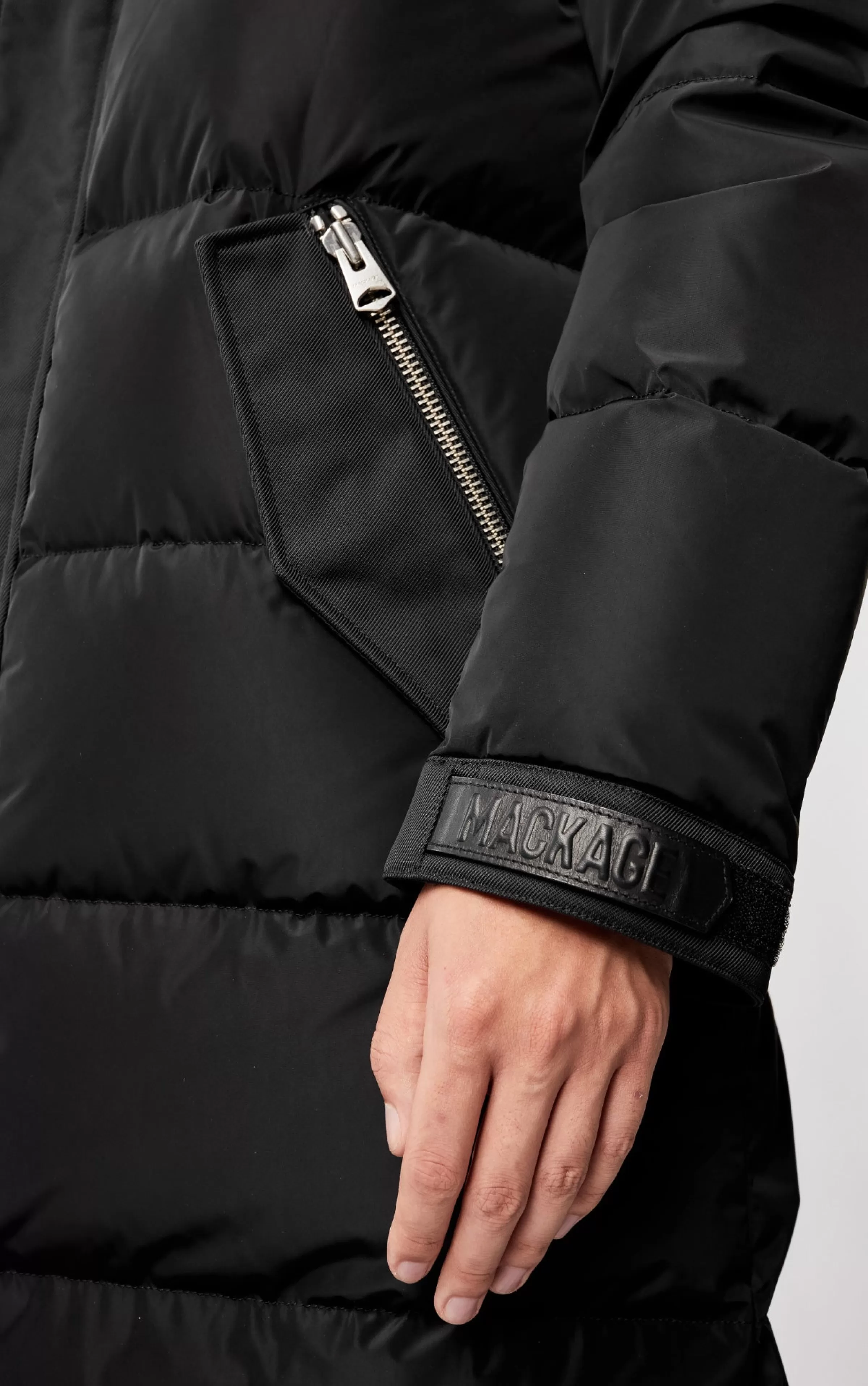 Reynold, Down Coat With Removable Shearling Bib And Hood For Men | ® US | Mackage Best Sale